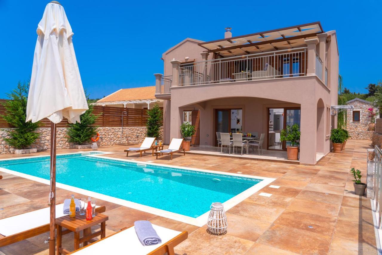 Villa Cleopatra Fiskardo sunset view!! Esterno foto